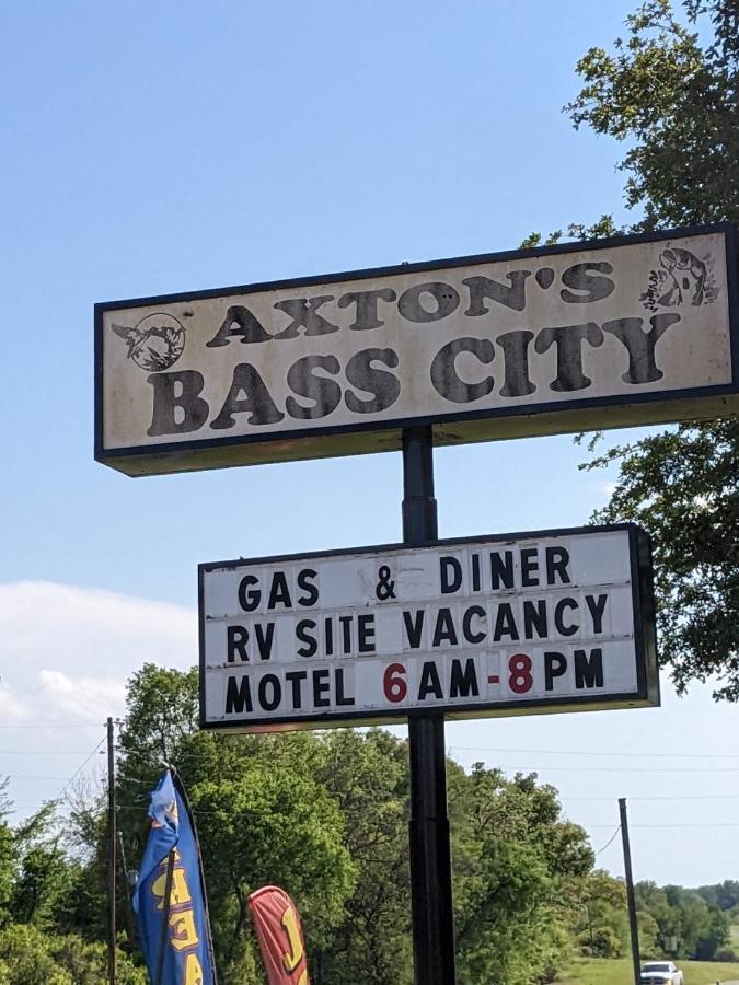 Axtons Bass City Lake Front Resort Emory ภายนอก รูปภาพ